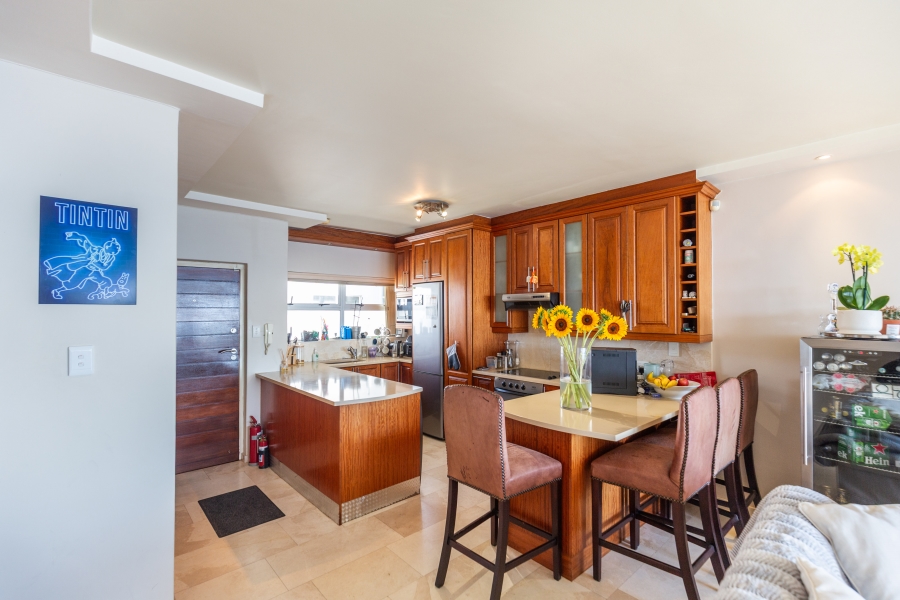 2 Bedroom Property for Sale in Mouille Point Western Cape